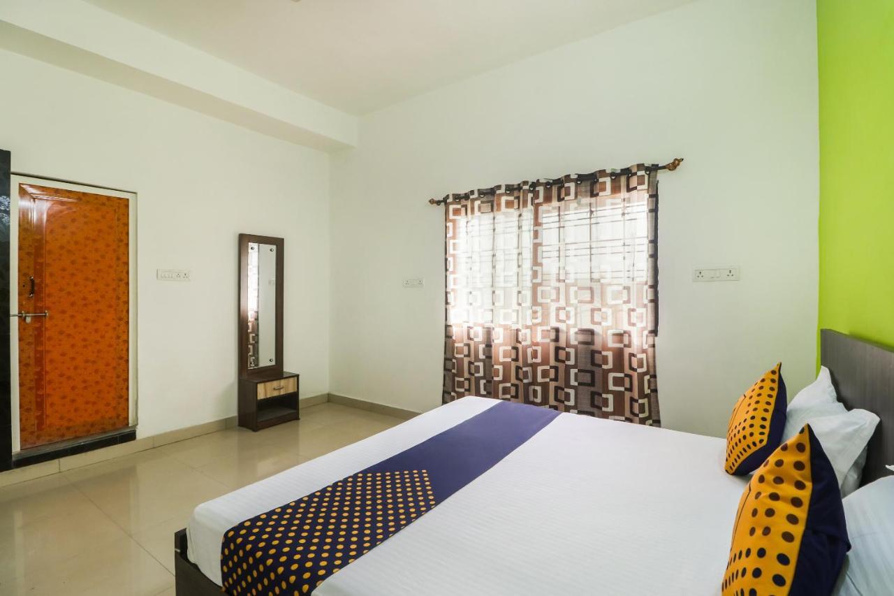 Spot On 65446 Hotel Kingston Raipur  Luaran gambar