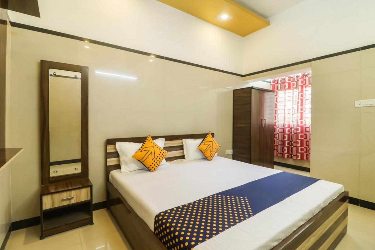 Spot On 65446 Hotel Kingston Raipur  Luaran gambar